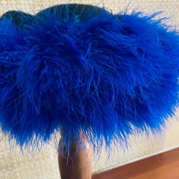 SOLD 🌟2xHP🌟VTG 1940-50s Blue Ostrich Feather Black Wool Pillbox Hat USA - Picture 3 of 16